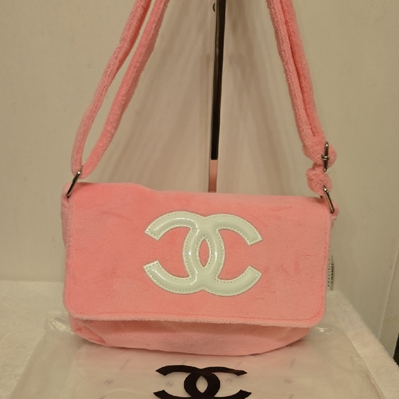 NWOT Chanel Soft Pink Shoulder/Crossbody Bag - Picture 1 of 6